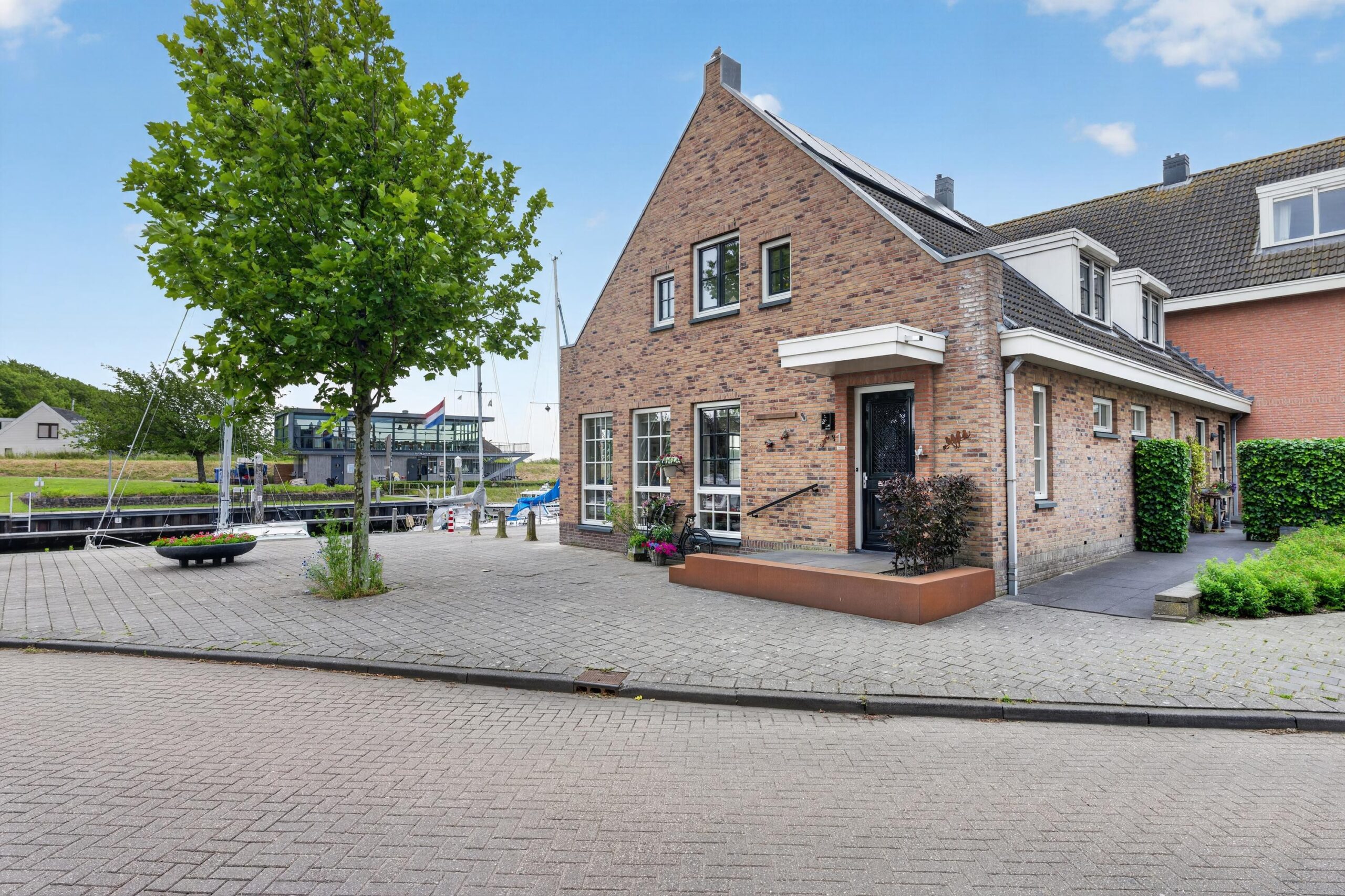 Oude-Tonge – Handelskade 1